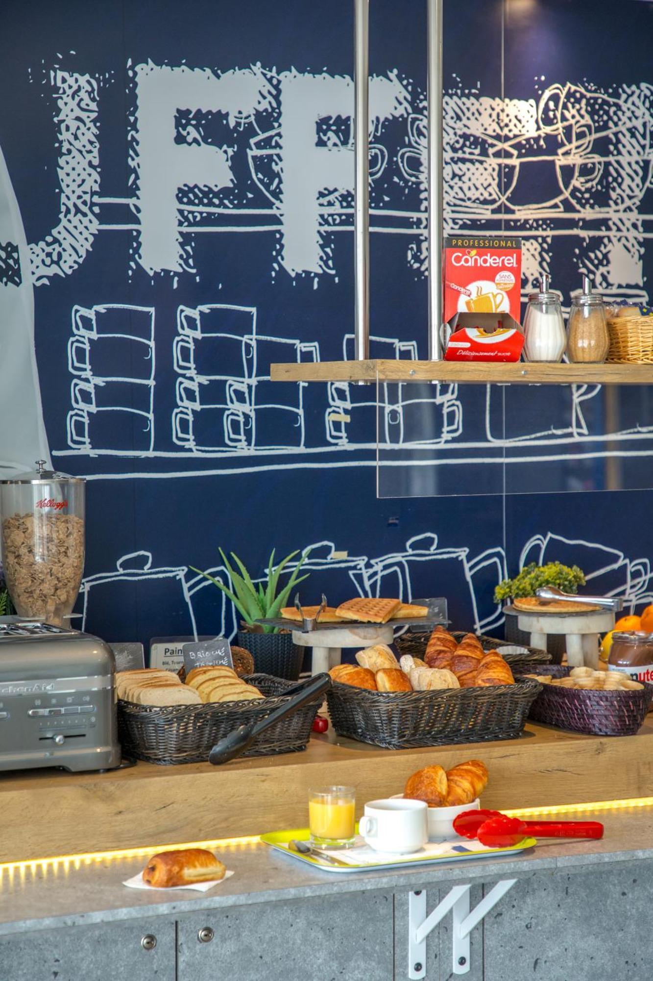 Ibis Budget St Raphaël Centre Tassigny Hotel 2*