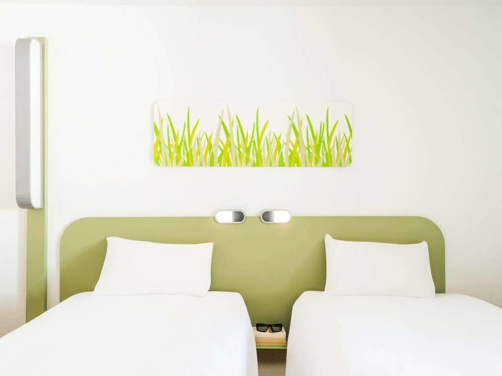 Hotel Ibis Budget St Raphaël Centre Tassigny 2*
